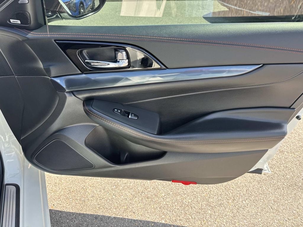 2023 Nissan Maxima SR