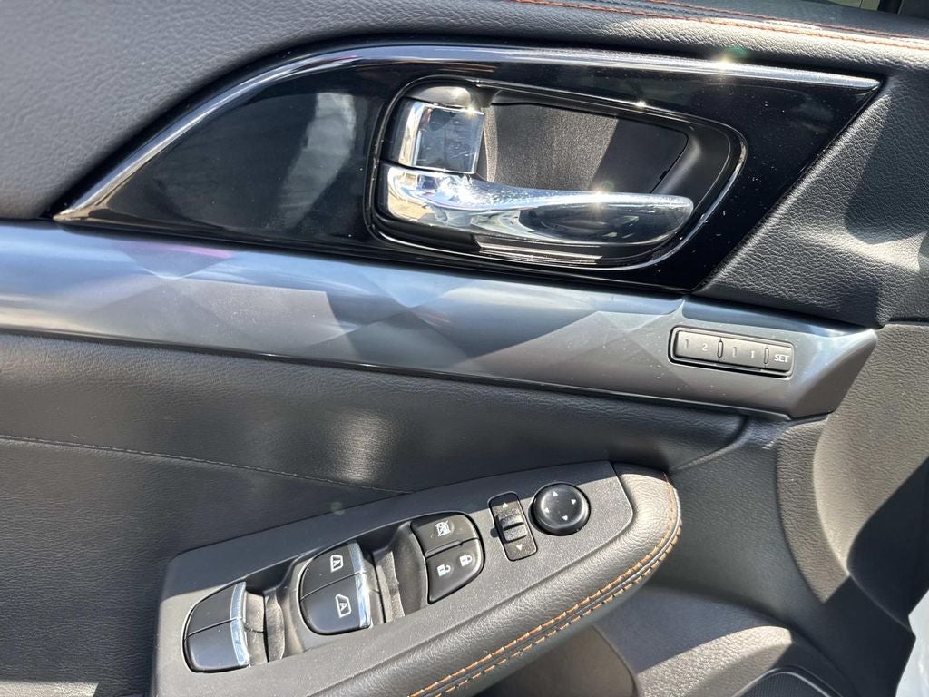 2023 Nissan Maxima SR