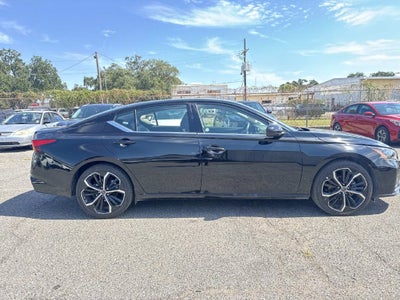 2025 Nissan Altima 2.5 SR