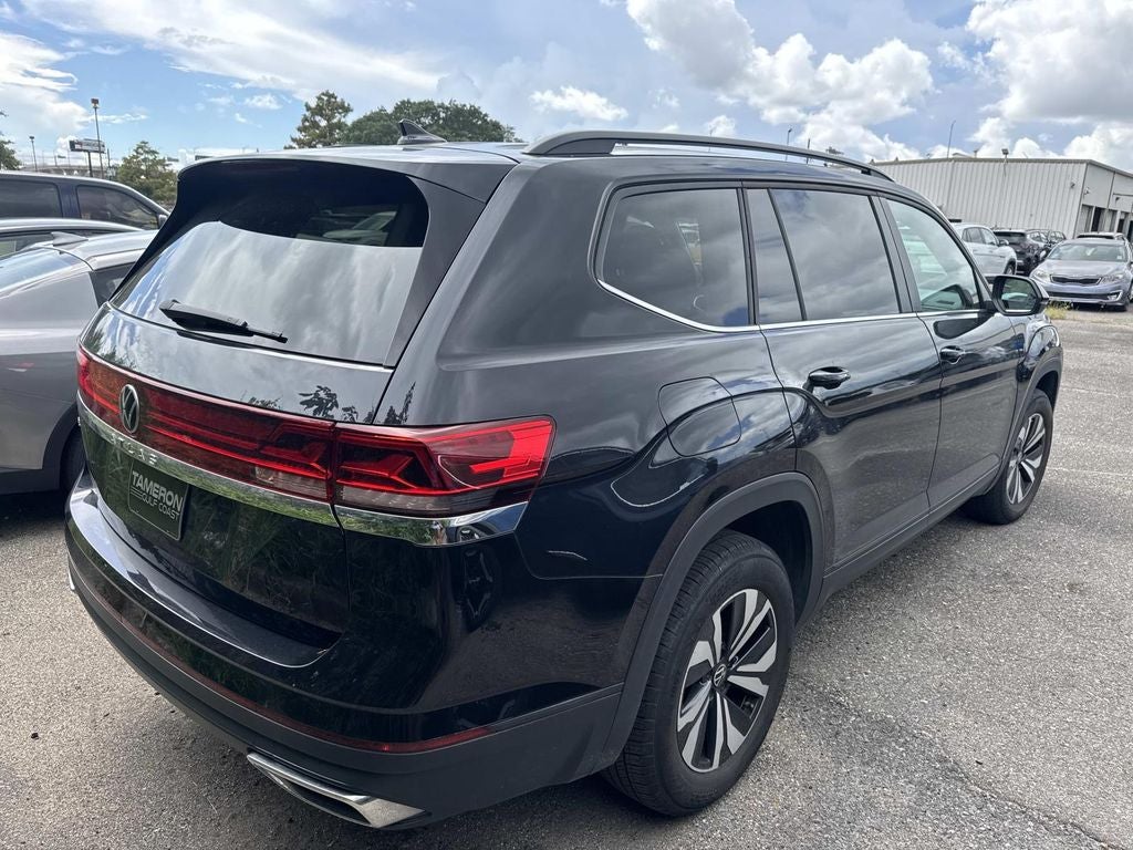 2024 Volkswagen Atlas 2.0T SE