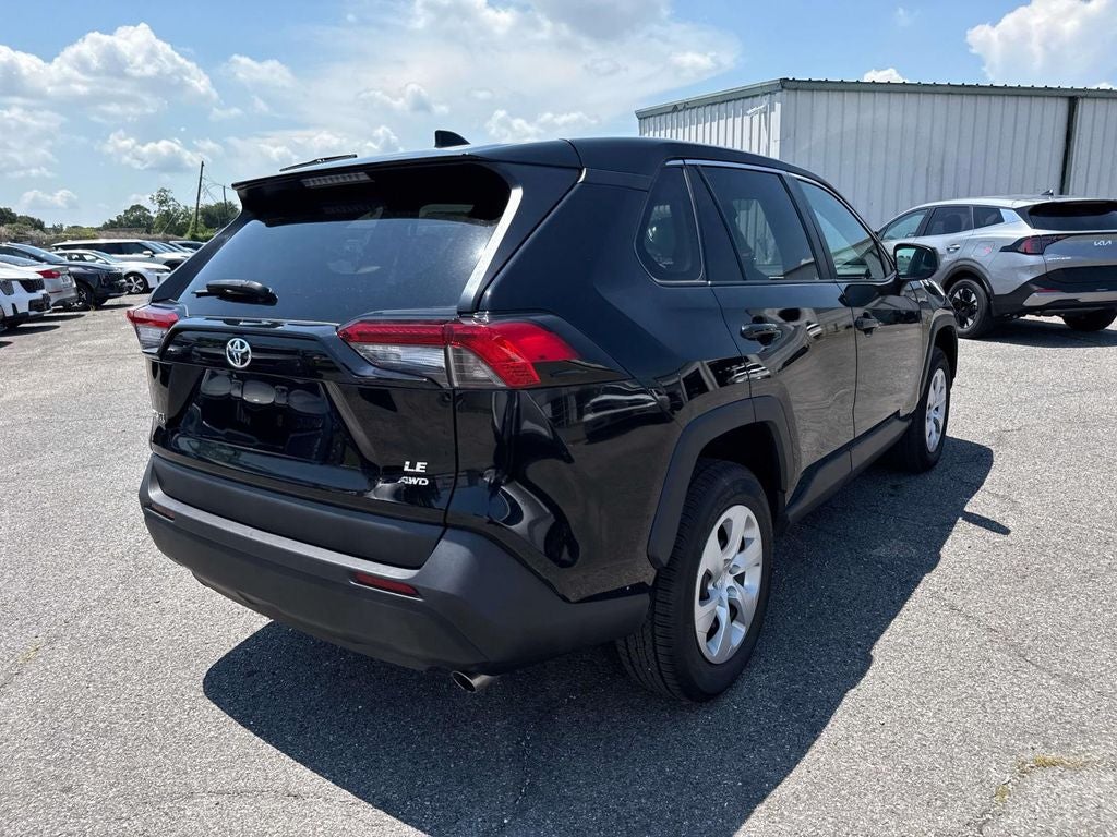 2024 Toyota RAV4 LE