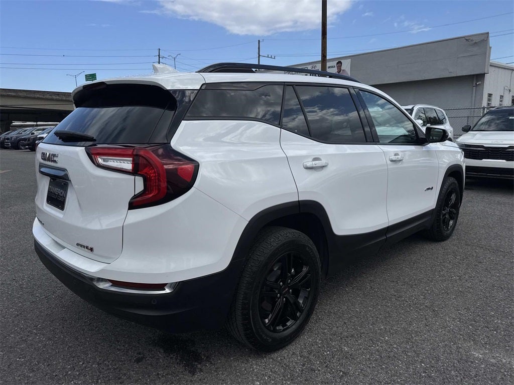 2024 GMC Terrain AT4