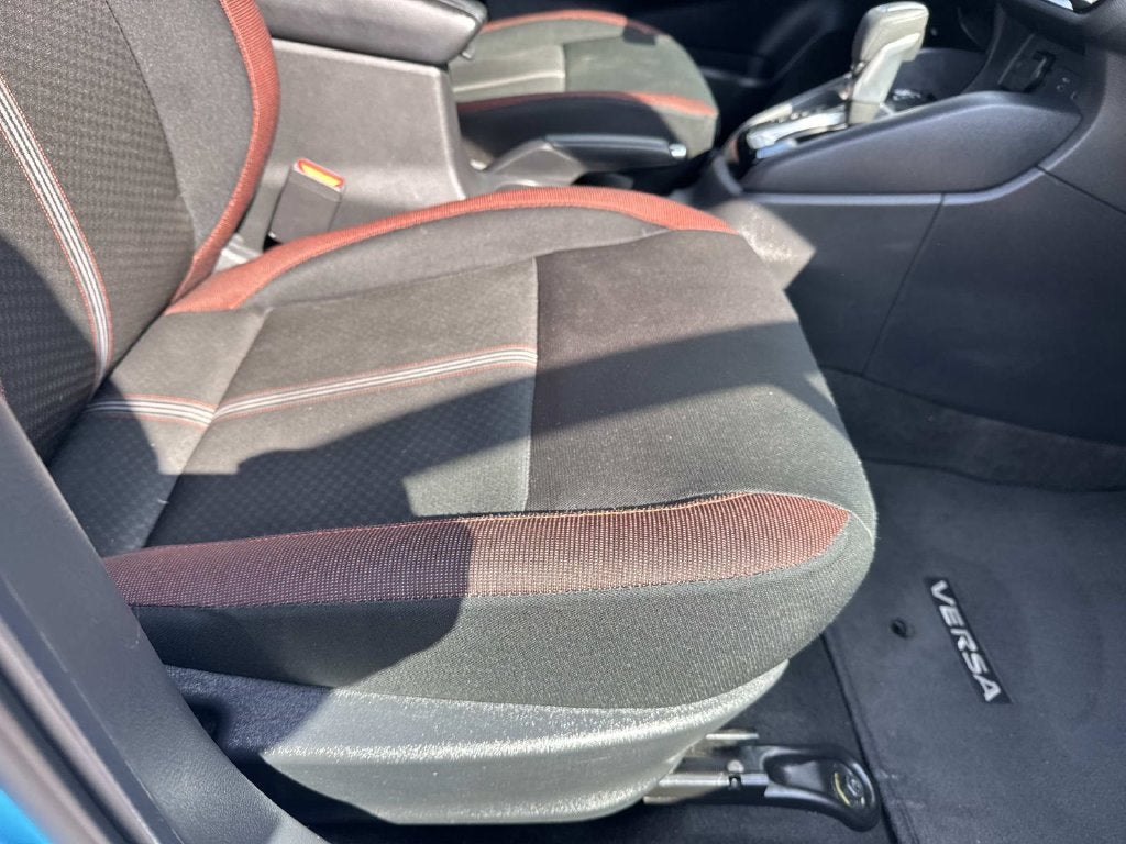 2025 Nissan Versa 1.6 SR