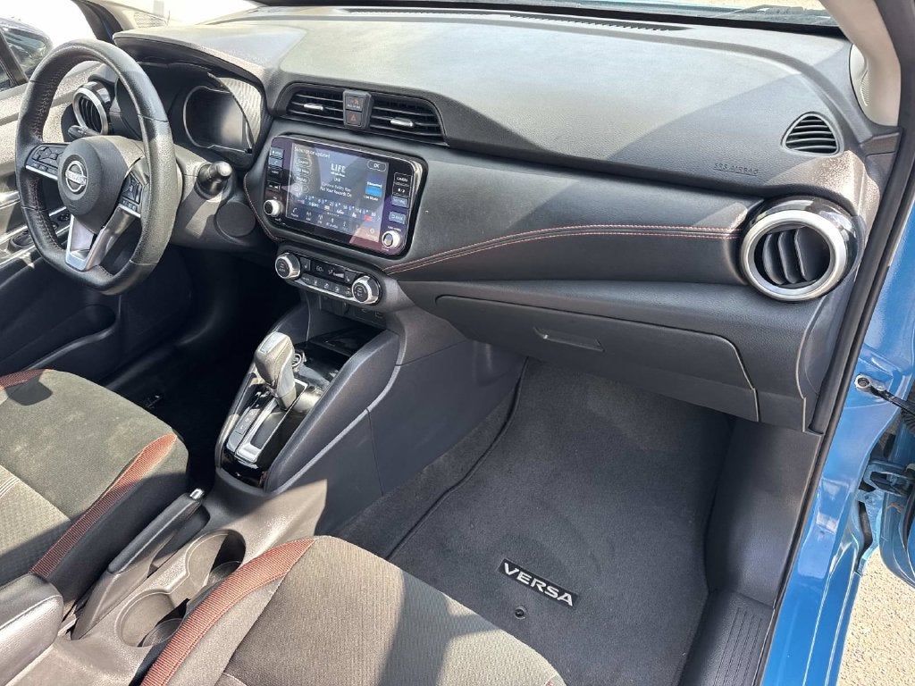 2025 Nissan Versa 1.6 SR