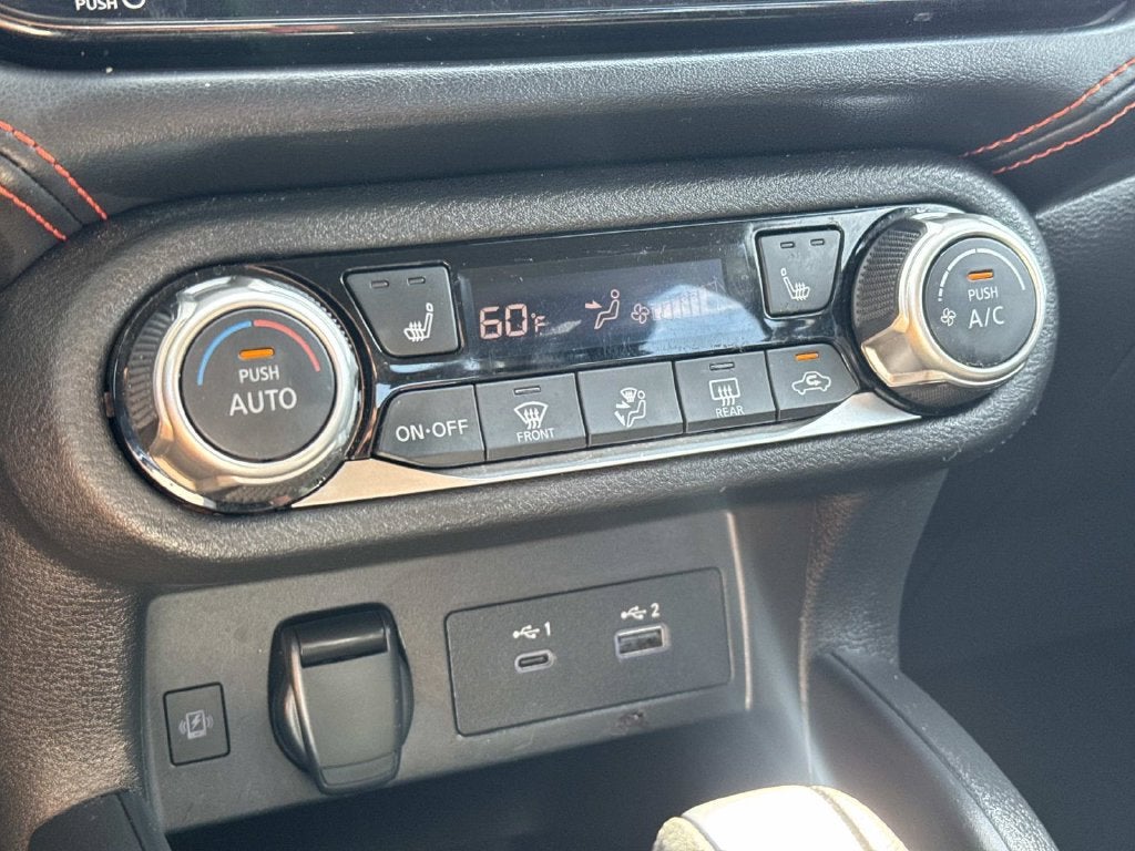 2025 Nissan Versa 1.6 SR