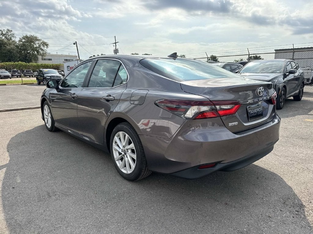 2022 Toyota Camry LE