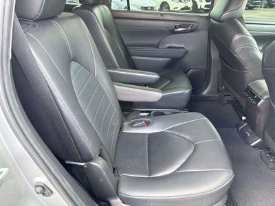 2024 Toyota Highlander Hybrid XLE