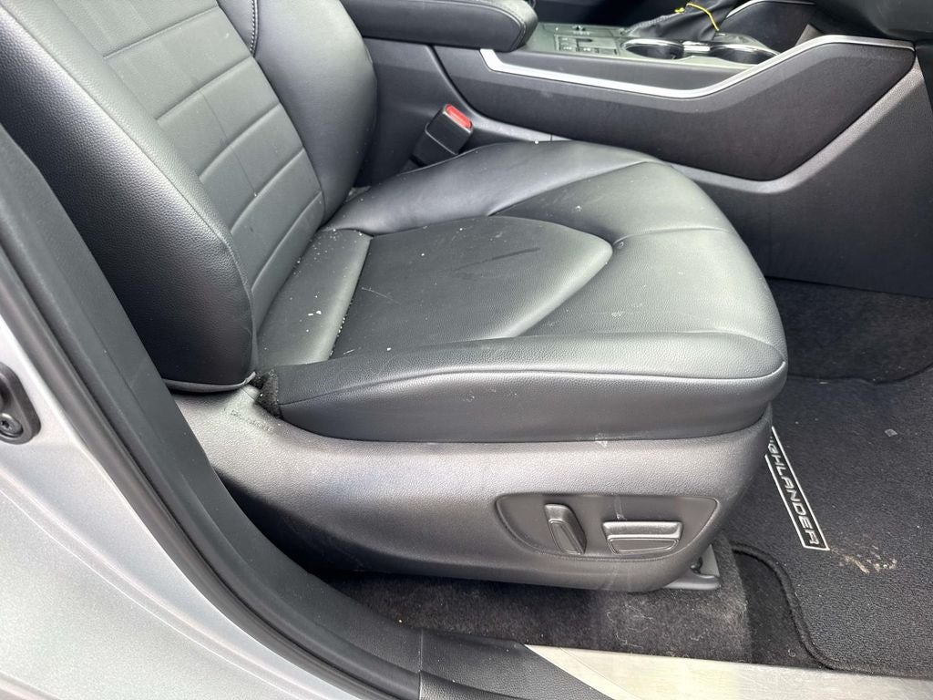 2024 Toyota Highlander Hybrid XLE