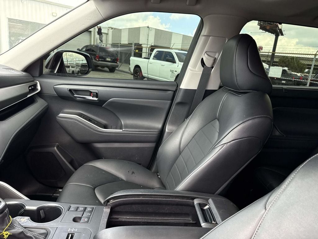 2024 Toyota Highlander Hybrid XLE