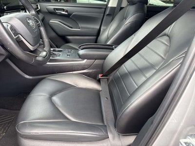 2024 Toyota Highlander Hybrid XLE