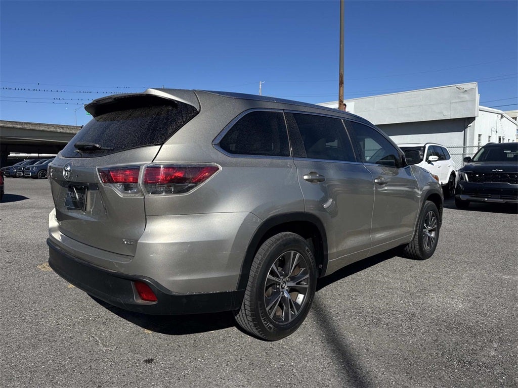 2016 Toyota Highlander XLE V6