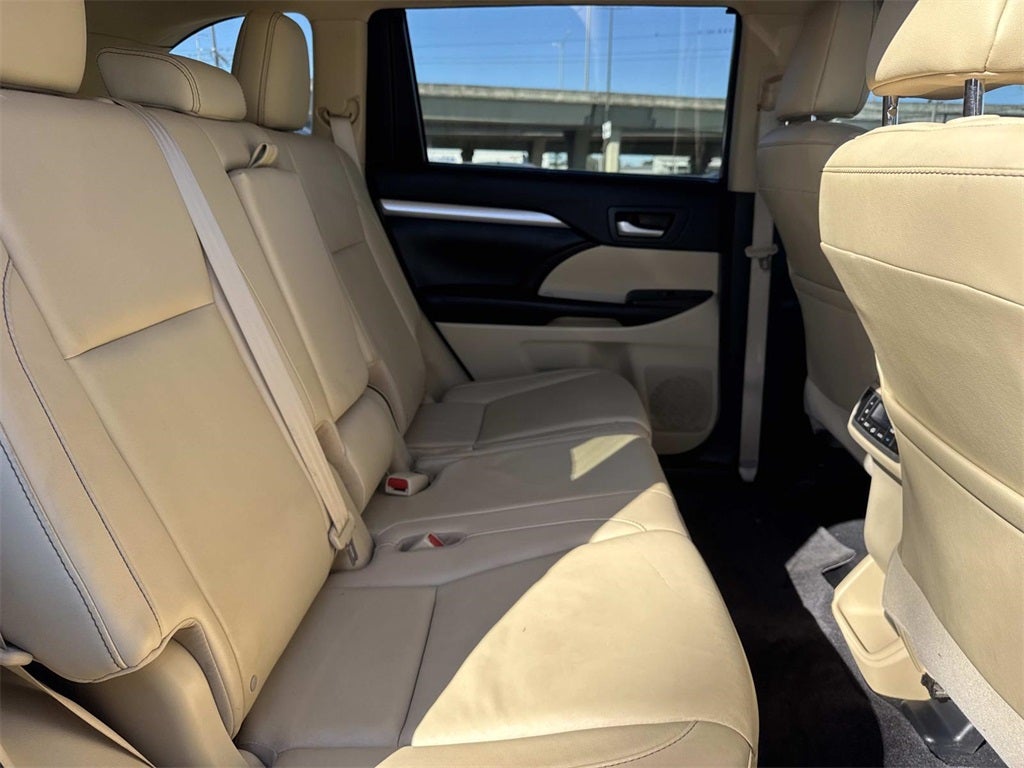 2016 Toyota Highlander XLE V6