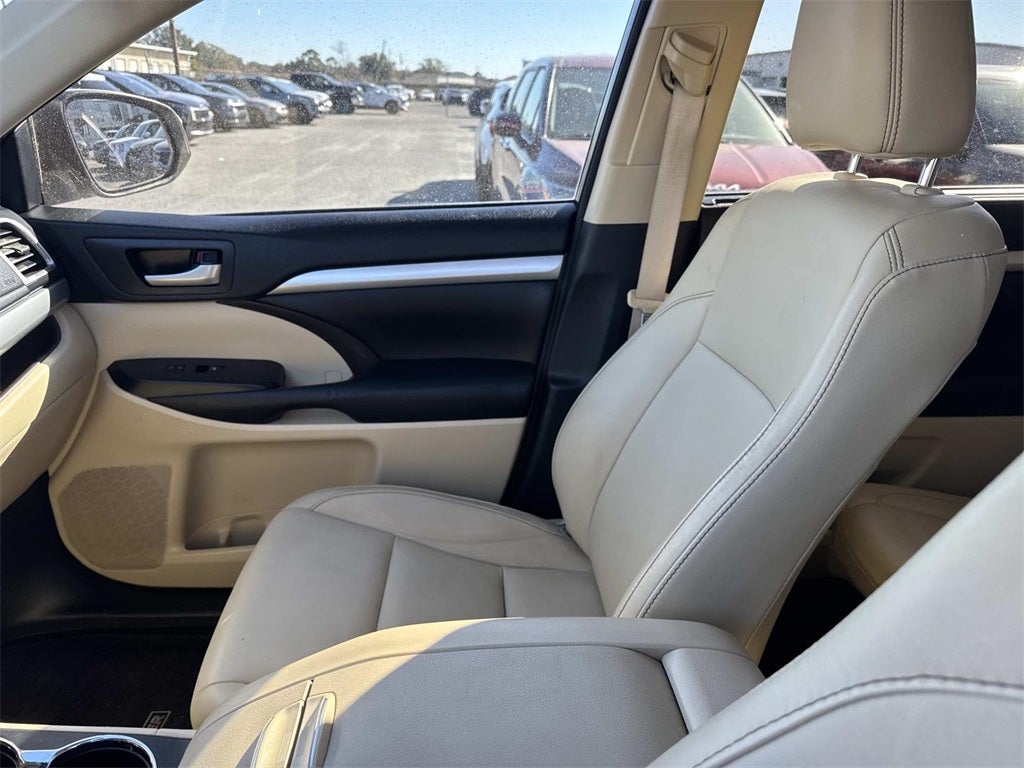 2016 Toyota Highlander XLE V6