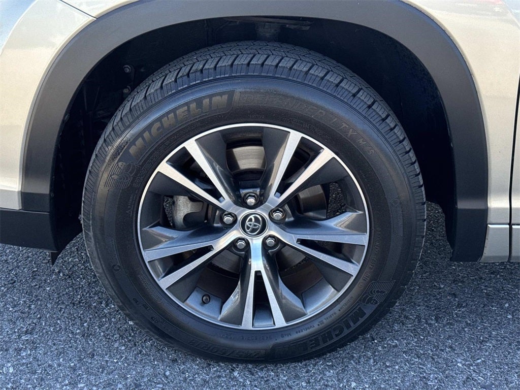 2016 Toyota Highlander XLE V6