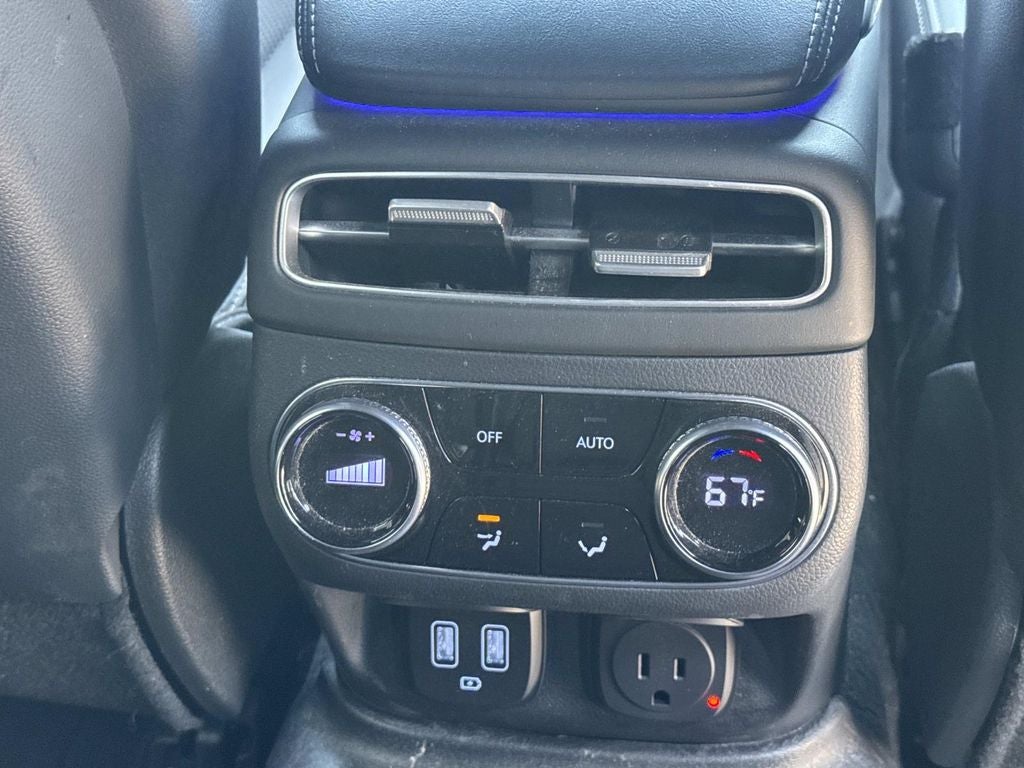 2023 Genesis GV70 2.5T