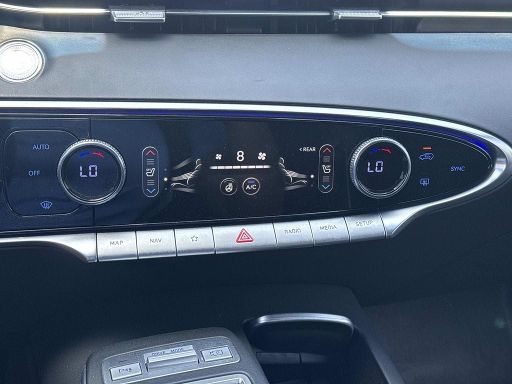 2023 Genesis GV70 2.5T