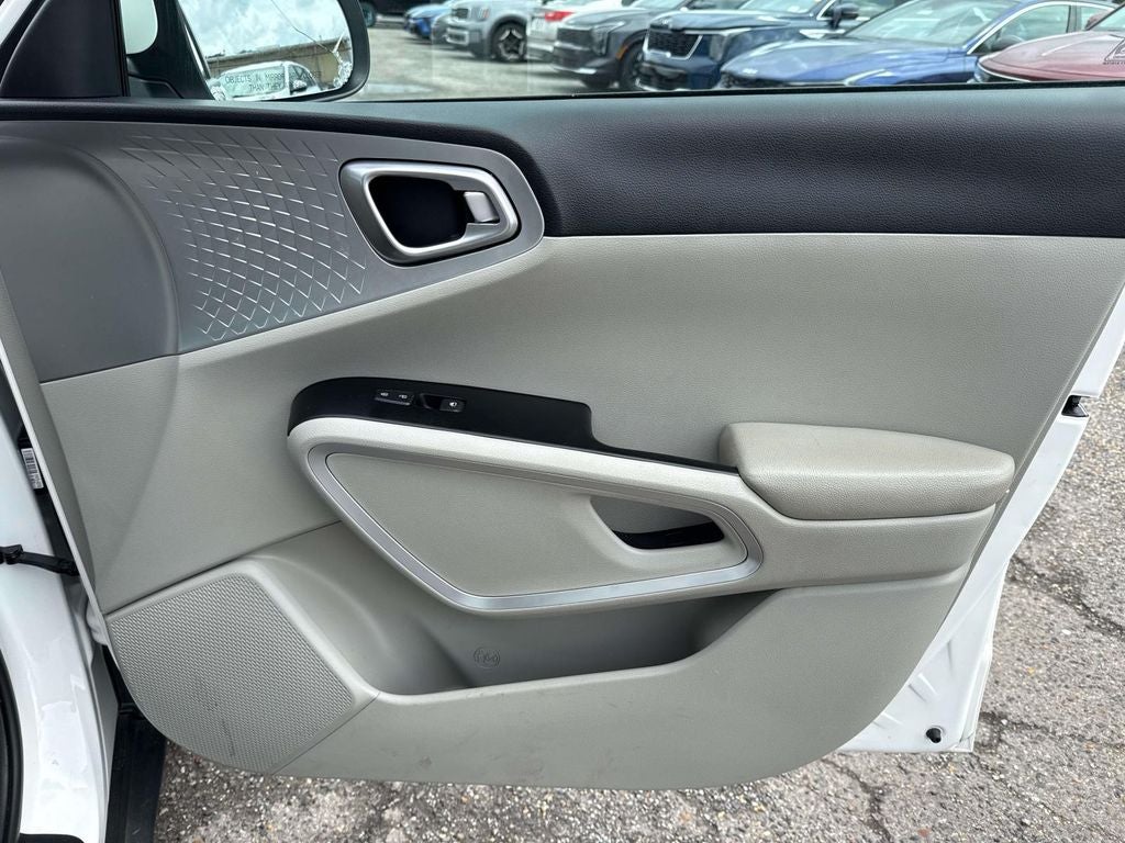 2025 Kia Soul LX