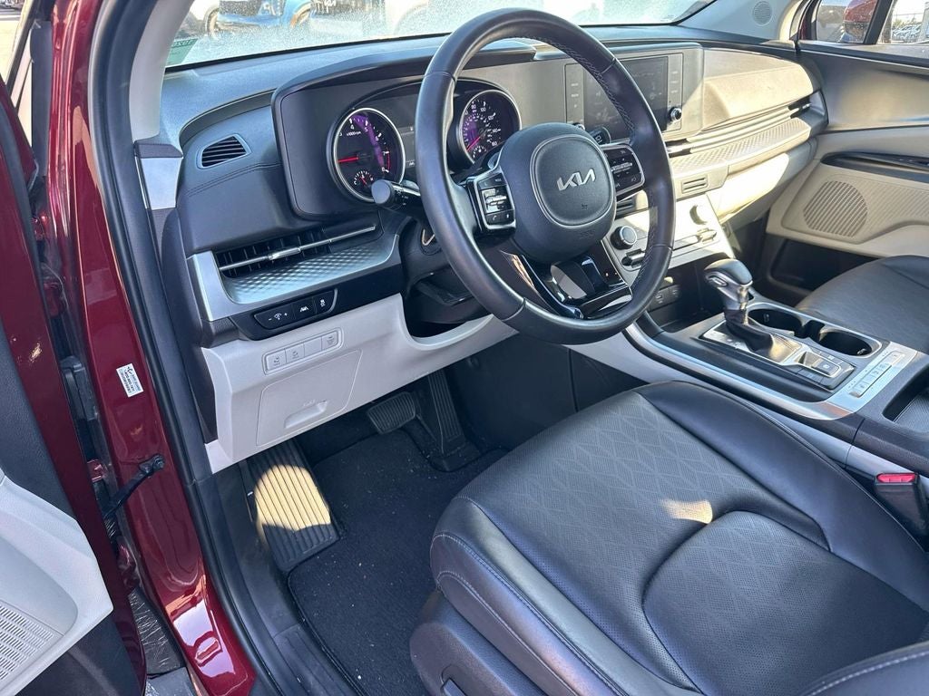 2024 Kia Carnival LX