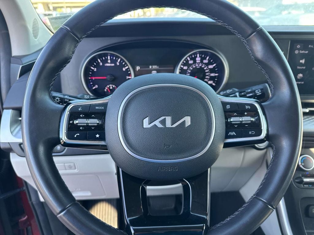 2024 Kia Carnival LX