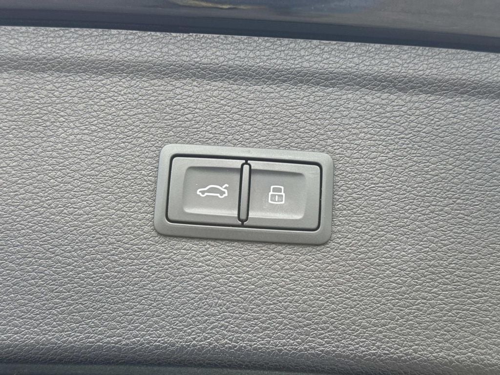 2024 Audi Q5 45 S line Premium quattro