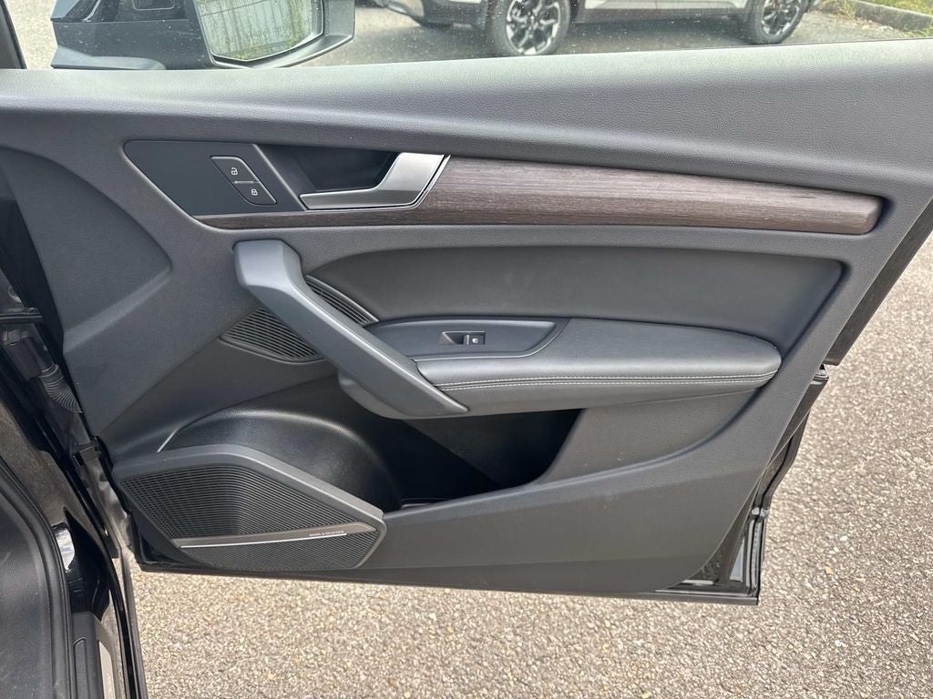 2024 Audi Q5 45 S line Premium quattro