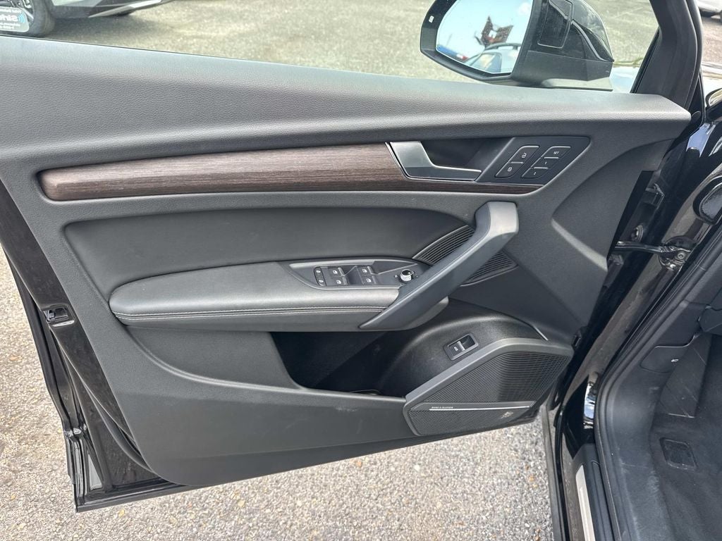 2024 Audi Q5 45 S line Premium quattro