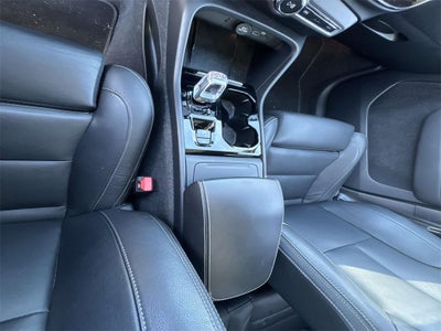 2024 Volvo XC40 B5 Plus Dark Theme