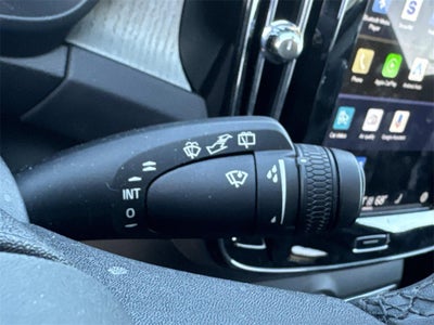 2024 Volvo XC40 B5 Plus Dark Theme