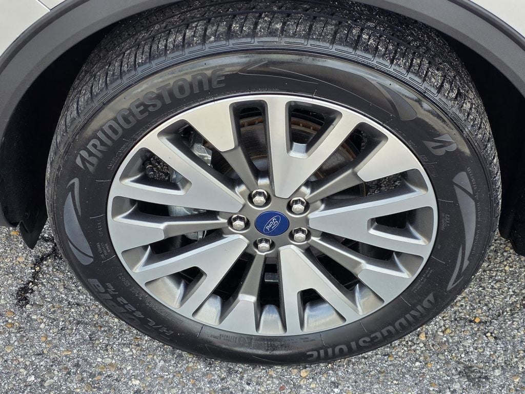 2020 Ford Escape Titanium