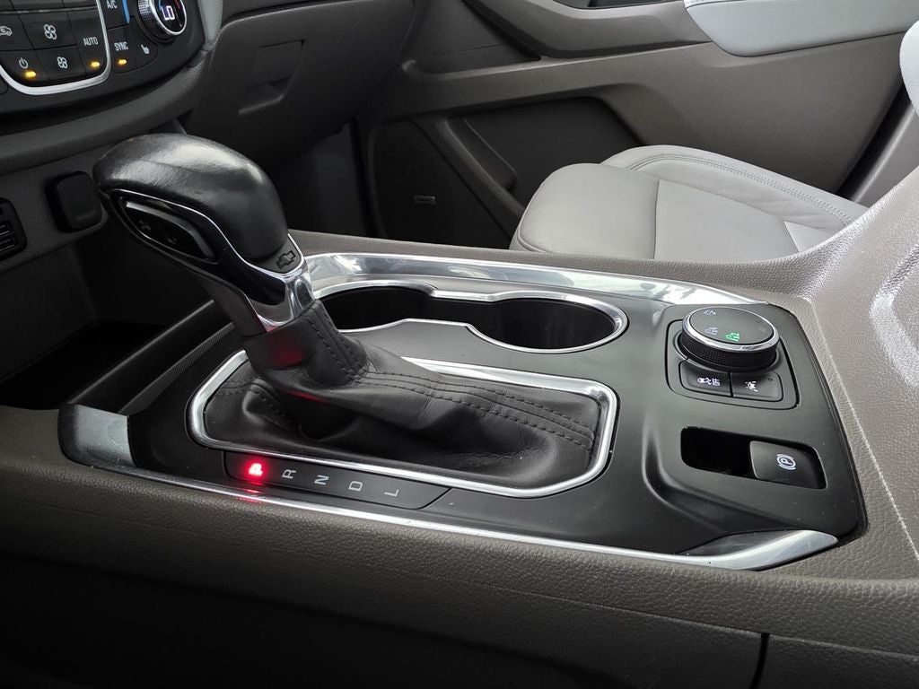 2021 Chevrolet Traverse LT Leather