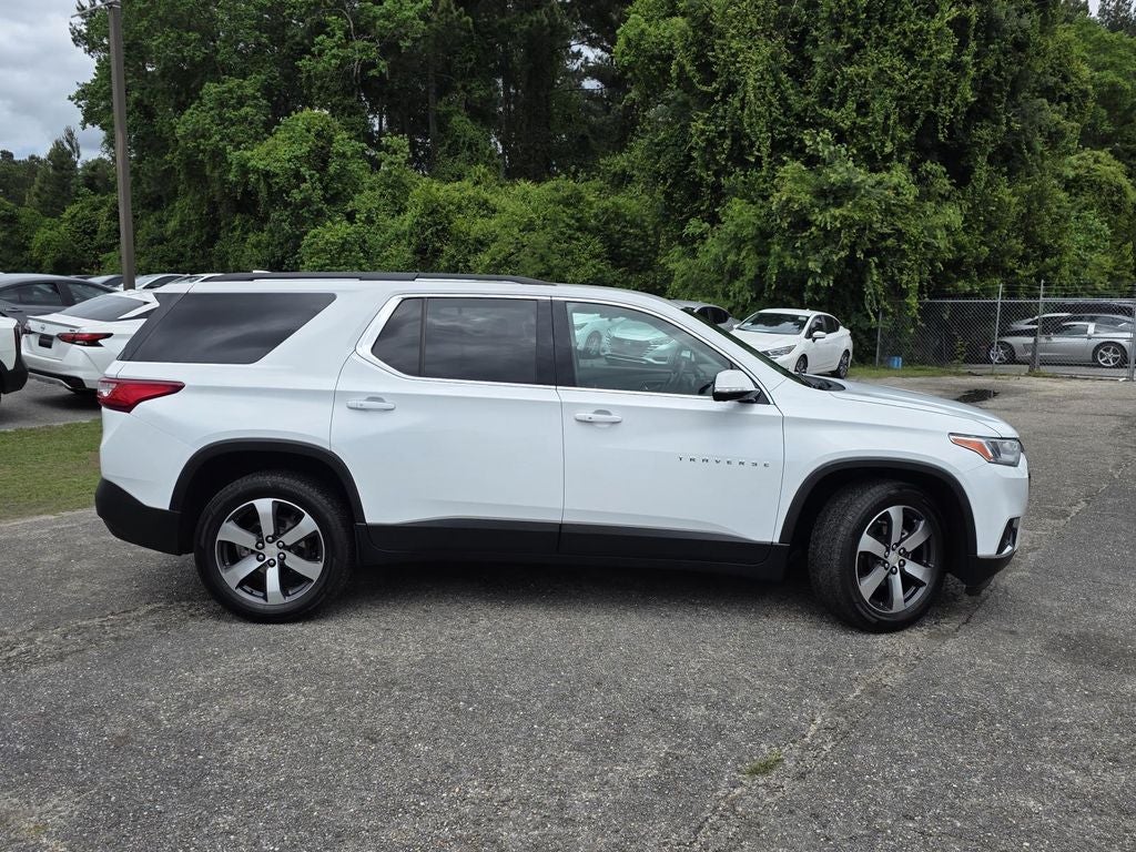 2021 Chevrolet Traverse LT Leather