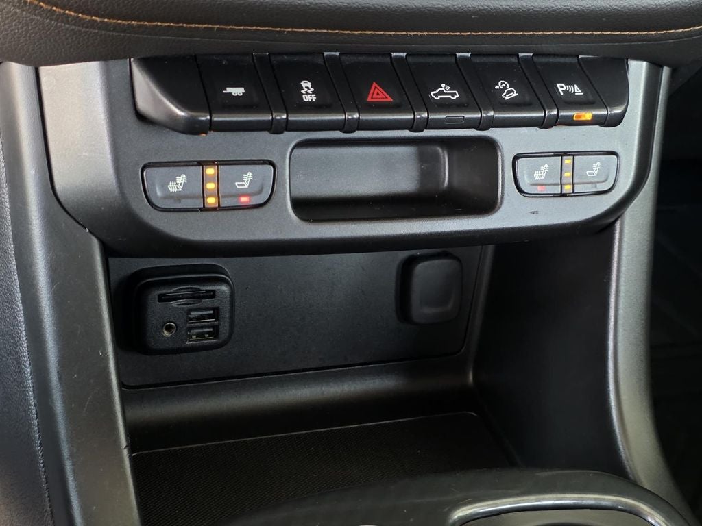 2021 GMC Canyon AT4 w/Leather
