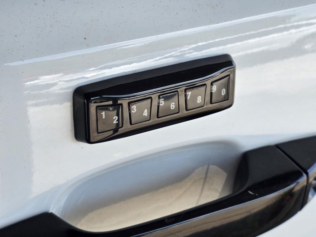 2021 GMC Canyon AT4 w/Leather
