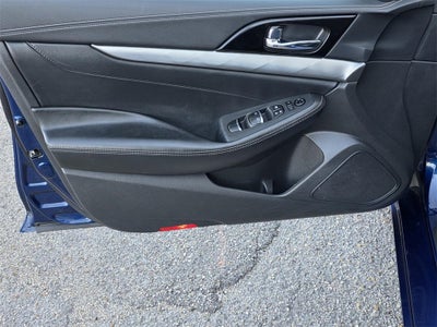 2023 Nissan Maxima SV