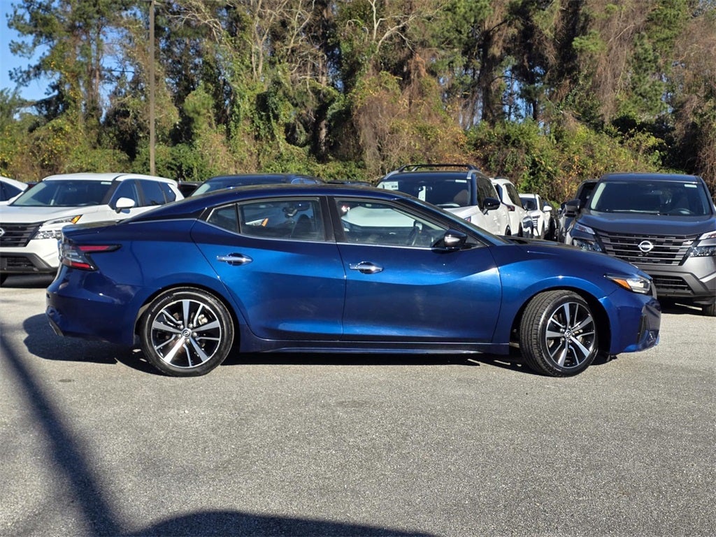 2023 Nissan Maxima SV
