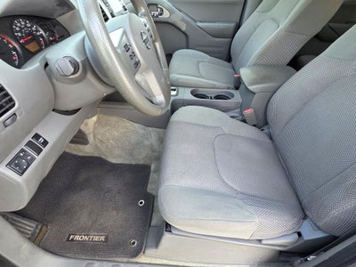 2016 Nissan Frontier SV