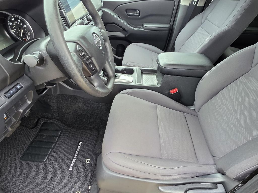 2025 Nissan Frontier S