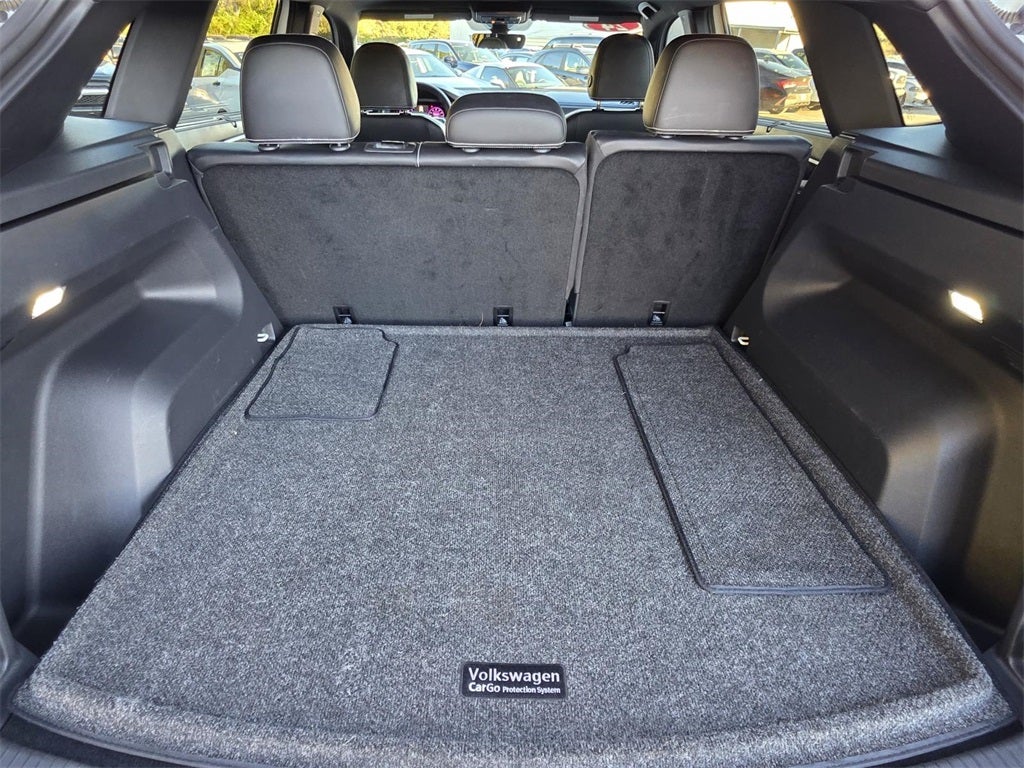 2024 Volkswagen Atlas Cross Sport 2.0T SEL R-Line