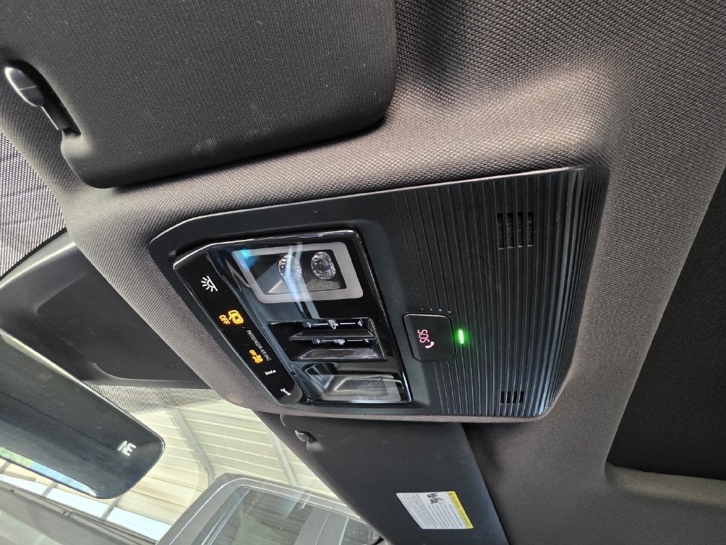 2024 Volkswagen Atlas Cross Sport 2.0T SEL Premium R-Line