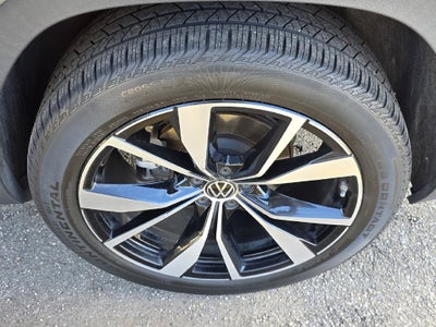2024 Volkswagen Atlas Cross Sport 2.0T SEL Premium R-Line