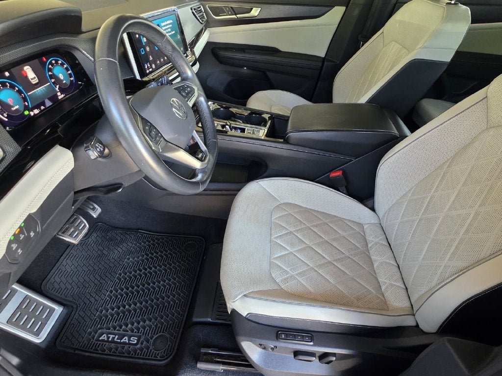 2024 Volkswagen Atlas Cross Sport 2.0T SEL Premium R-Line