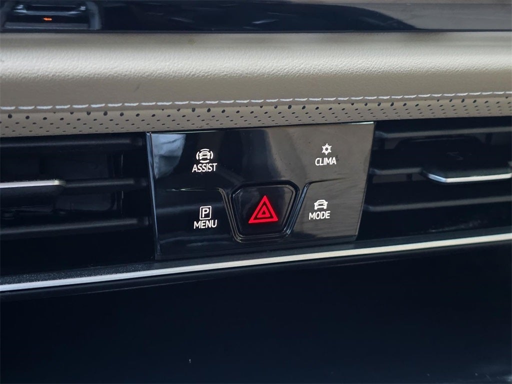 2024 Volkswagen Atlas Cross Sport 2.0T SE w/Technology