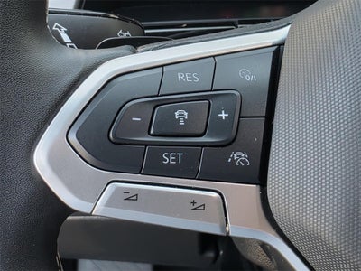 2024 Volkswagen Atlas Cross Sport 2.0T SE w/Technology