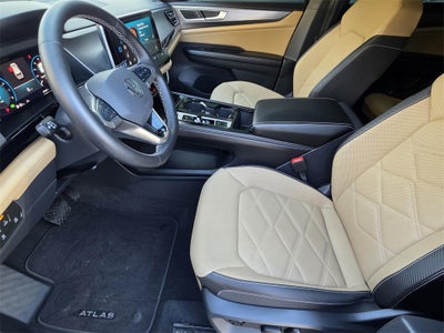 2024 Volkswagen Atlas Cross Sport 2.0T SE w/Technology