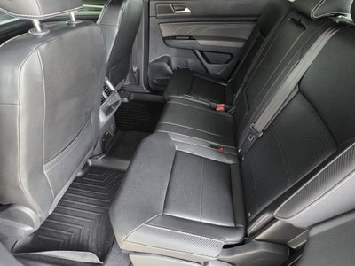 2021 Volkswagen Atlas Cross Sport 3.6L V6 SE w/Technology R-Line