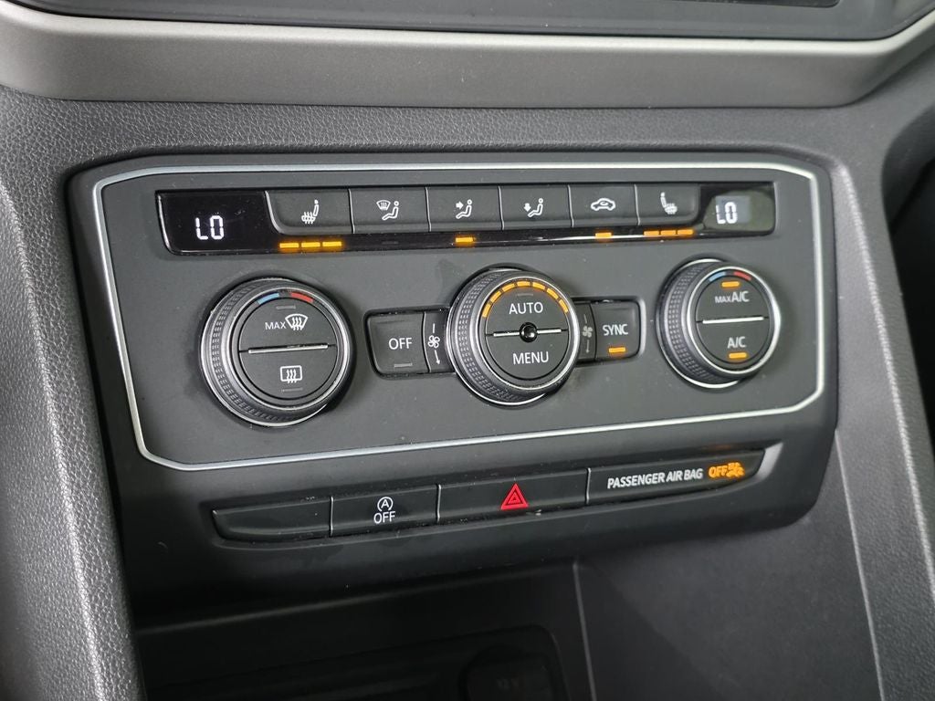 2021 Volkswagen Atlas Cross Sport 3.6L V6 SE w/Technology R-Line