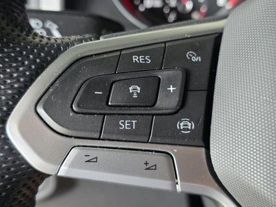 2021 Volkswagen Atlas Cross Sport 3.6L V6 SE w/Technology R-Line
