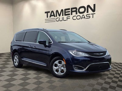 2017 Chrysler Pacifica Touring L Plus