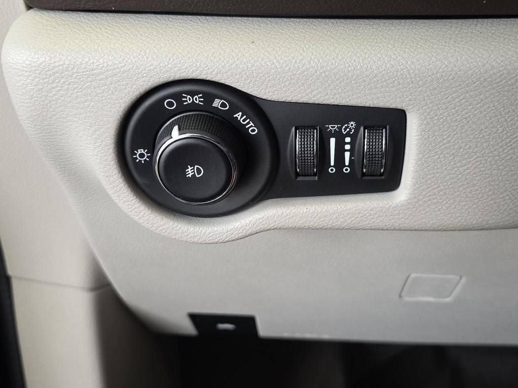 2017 Chrysler Pacifica Touring L Plus