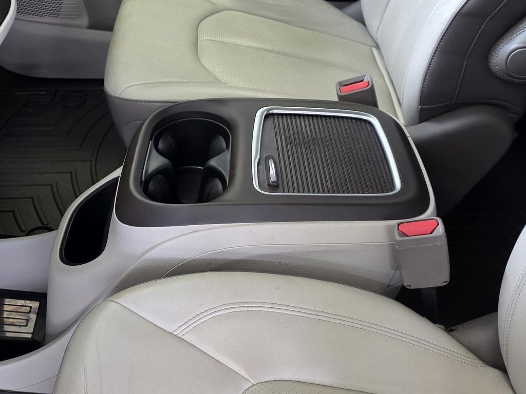 2017 Chrysler Pacifica Touring L Plus